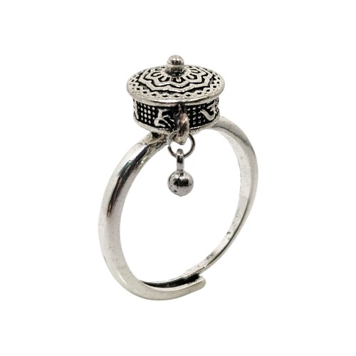 Spinning anxiety ring - spinning,