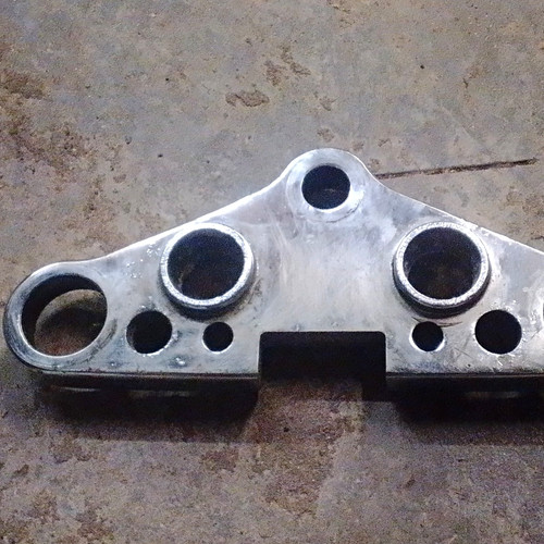 Top yoke suzuki gsx - top,