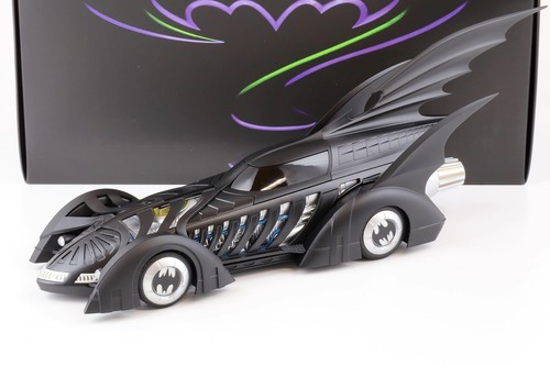 Hot wheels batman forever - 1:18,
