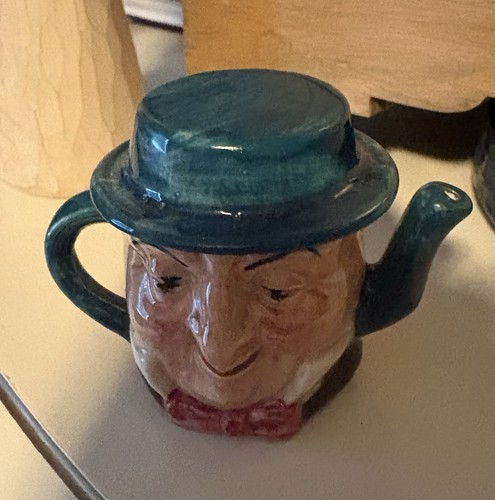 Artone pottery character - artone,