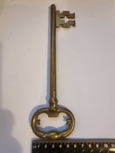 Large brass skeleton - skeleton, key