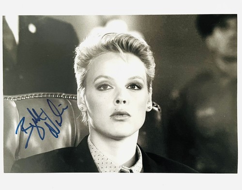 Brigitte nielsen hand signed - nielsen,