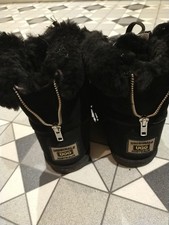 UGG Australia Women's Black