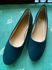 Flat black pumps shoes slip on size 5 38 suede effect