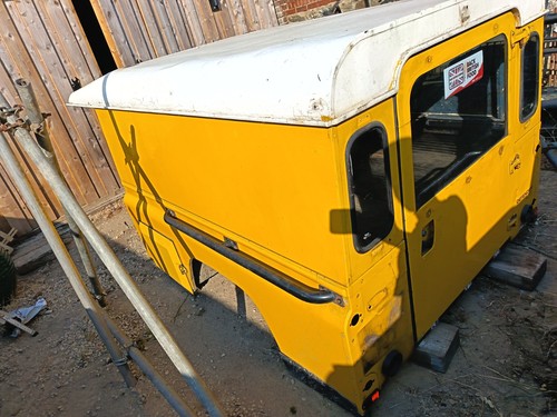 Land rover defender - land, tub