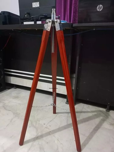 Tripod wooden floor - tripod,