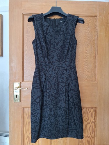 Black sleeveless karen millen - black,