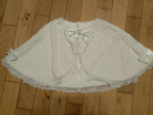 Handmade white fur shoulder - white,