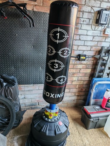 Free standing punch - standing, bag