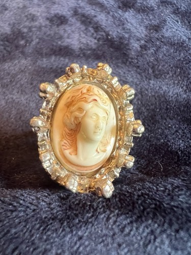 Vintage cameo ring - cameo, 9