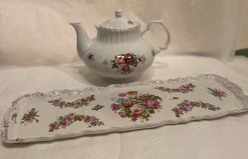 Vintage rose decorated tea pot - rose,
