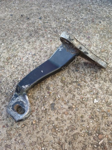 Landrover cast front fuel - cast,