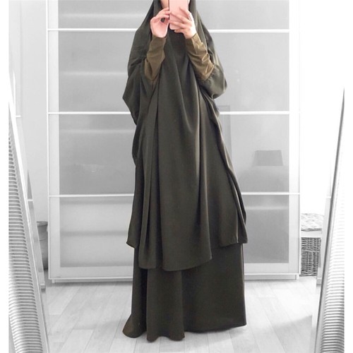 Two overhead women muslim - two,