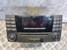 MERCEDES E220 CD PLAYER