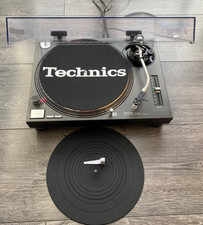 Technics SL-1210 MK2 Turntable