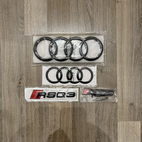 Audi rsq3 gloss black - black, badge