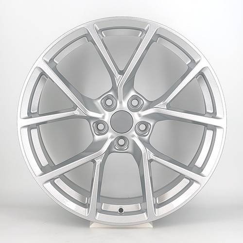 218 van alloy wheels - 18",