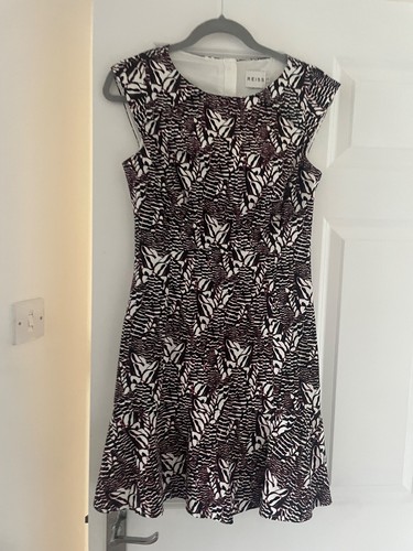 Reiss size geometric floral - size,