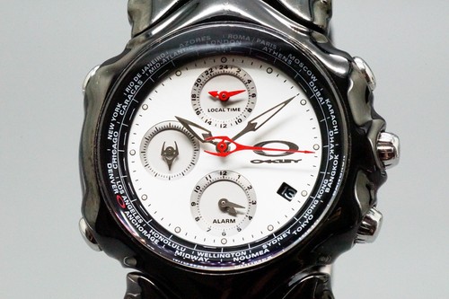 Near mint oakley gmt alarm - oakley,