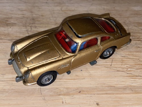 Corgi 261 007 - corgi, bond