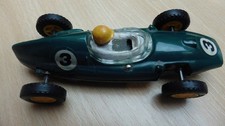 VINTAGE TRIANG 1/32 SCALEXTRIC