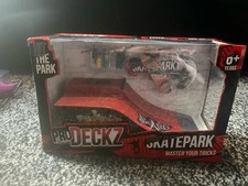Pro Deckz Deck Skate Park Ramp + Fingerboard Skateboard + Tool Kit - BNIB !