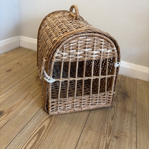 Vintage wicker basket pet - wicker,