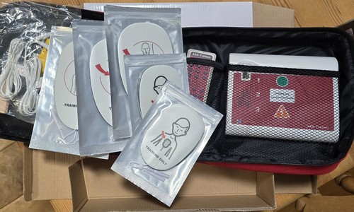 Aed trainer automatic - aed, external