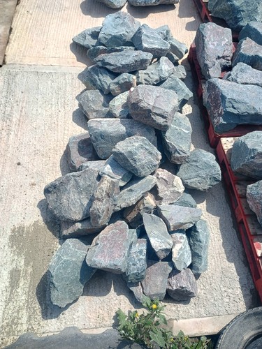 Large heap granite garden - ,