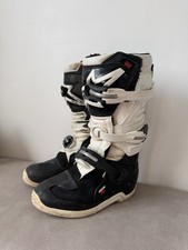 LOVELY ALPINESTARS TECH 7s