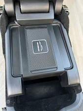 Wireless phone charging tray