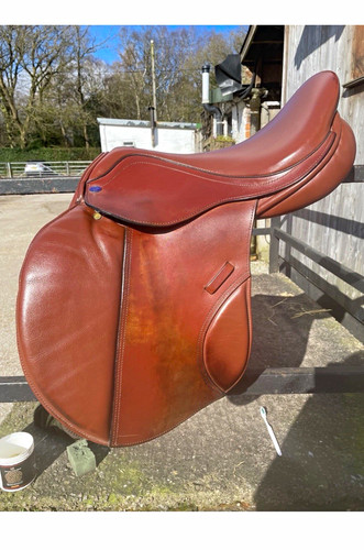 Brown leather jumping - lm,