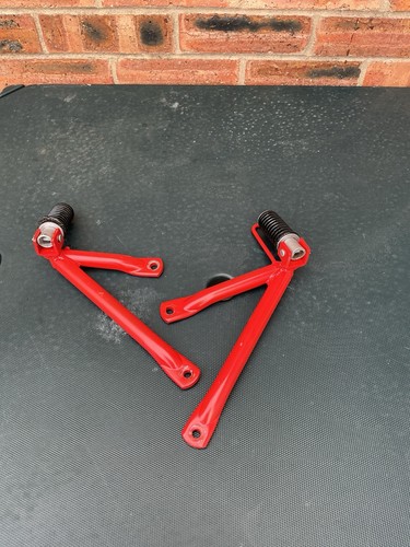Honda 125r rear foot peg - honda,