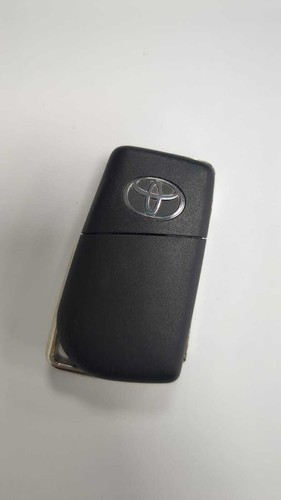 Genuine toyota button - 3,