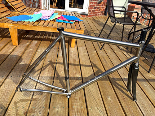 Van nicholas chinook - van, titanium