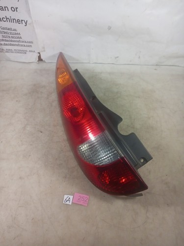 Nissan almera tino passenger - nissan,
