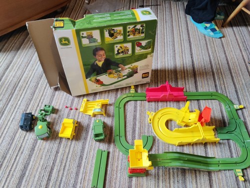 John deere johnny tractor big - deere,