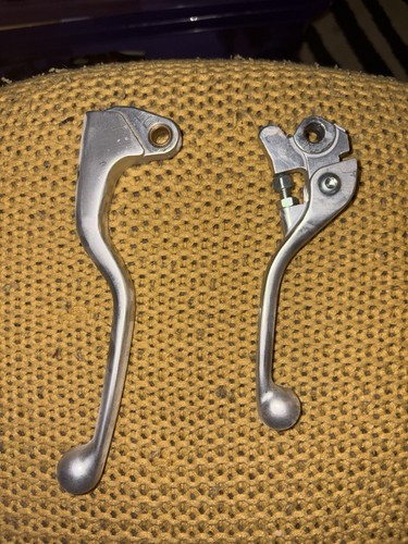 2023 kx85 front brake - front, and