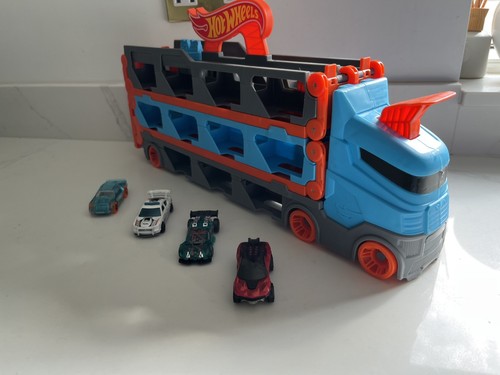 Hot wheels speedway - hot-wheels, car