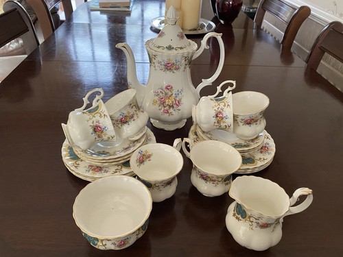 Royal albert bone china - albert,