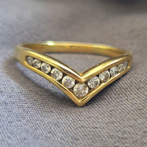 Carat yellow gold - 18,