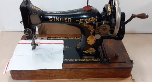 Singer vintage sewing machine - vintage,