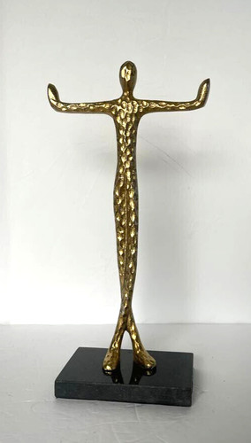 Wildwood tai chi man sculpture - tai,