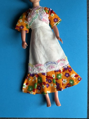 Vintage 1970s sindy doll - 💜,