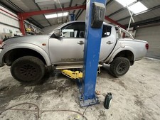 Mitsubishi L200 Animal 2009 Pickup Truck Tdi Wheel Nut Breaking silver Auto