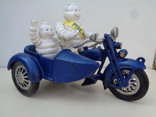 Cast iron model - model, a
