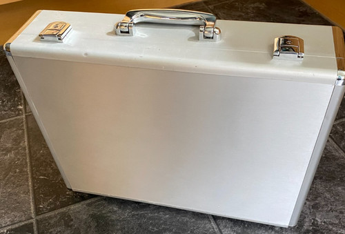 Quality aluminium flight brief - quality,