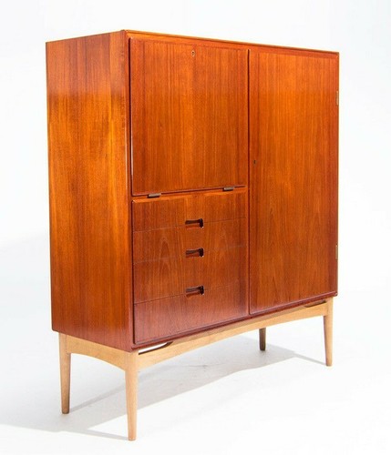 Lovely mid century - mid, teak