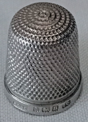 Antique vintage silver thimble