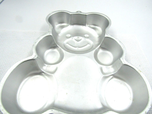 Huggable teddy bear cake - huggable,